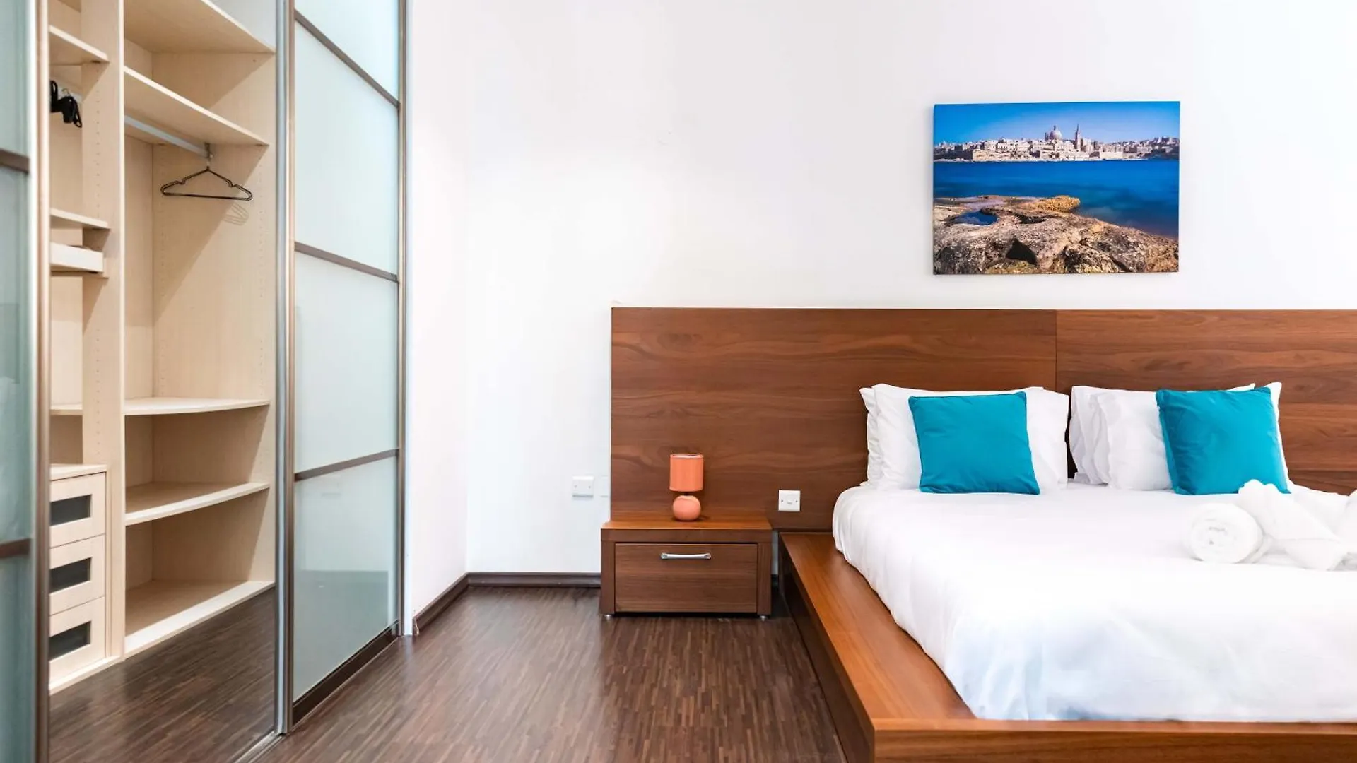 Unique & Spacious 2Br In Valletta Center By Arcobnb 0*,  Malta